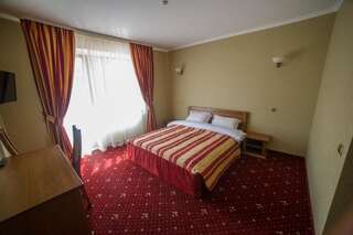 Отель Sonyachniy Promin Поляна Улучшенный двухместный номер с 1 кроватью-2